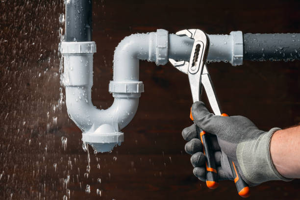 Professional Drain Cleaning technician working in Murphy, MO